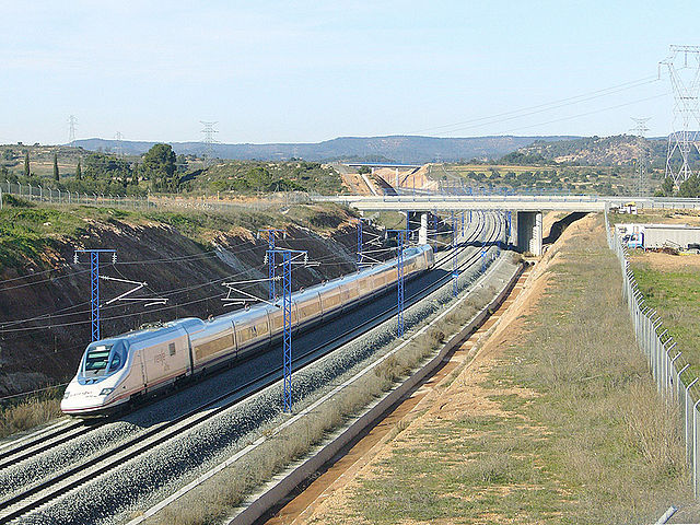 AVE Tarragona-Madrid. Foto: WIKIMEDIA 