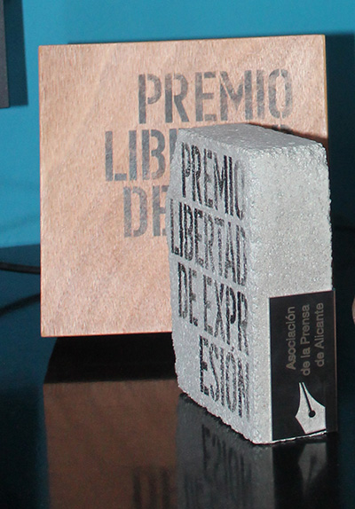 Premio Libertad de Expresión diseñado por José Luis Navarro, de Cota Cero. 