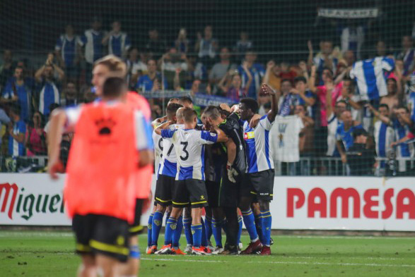 Jugadores del Hércules CF celebran el triunfo frente al Villarreal B. Foto: Hércules CF